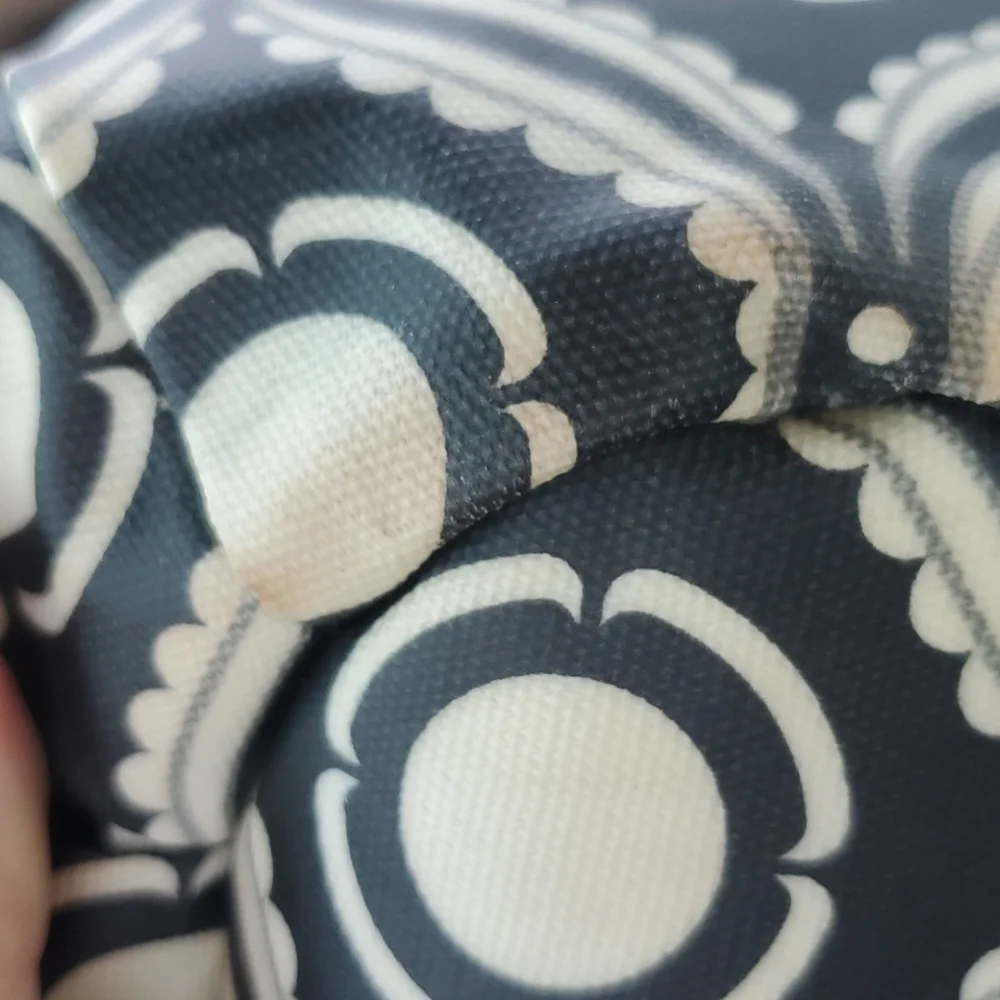 Petunia Pickle Bottom Hobo Hideaway Black‎ & Cream Patterned Diaper Bag Purse